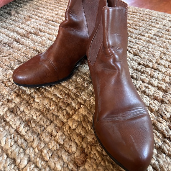 Forever 21 Camel Brown Chelsea Ankle Booties - Picture 2 of 3